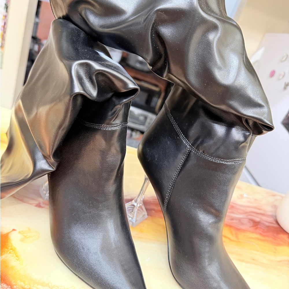 Elegant Black Women's Boots